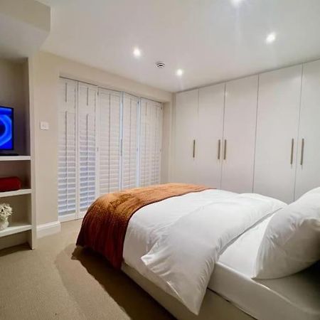 런던 New Flat In Holland Park 아파트 외부 사진