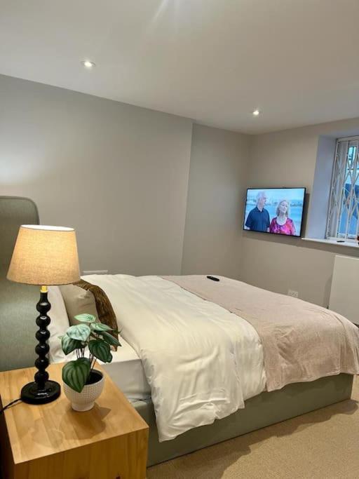 런던 New Flat In Holland Park 아파트 외부 사진